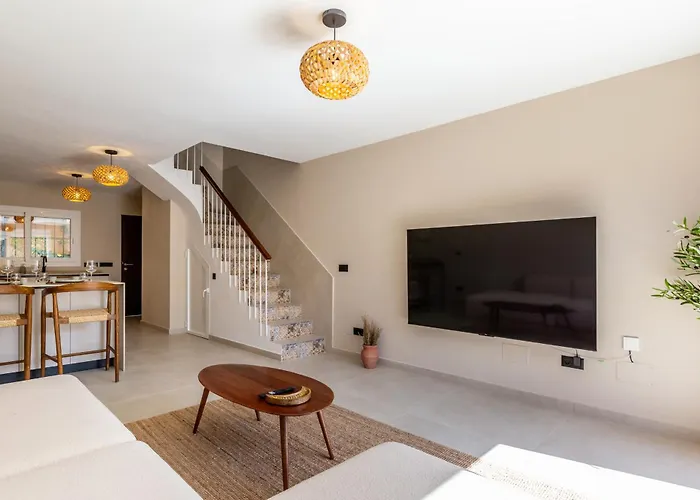 Holiday home Casa Eva Ref #97 *